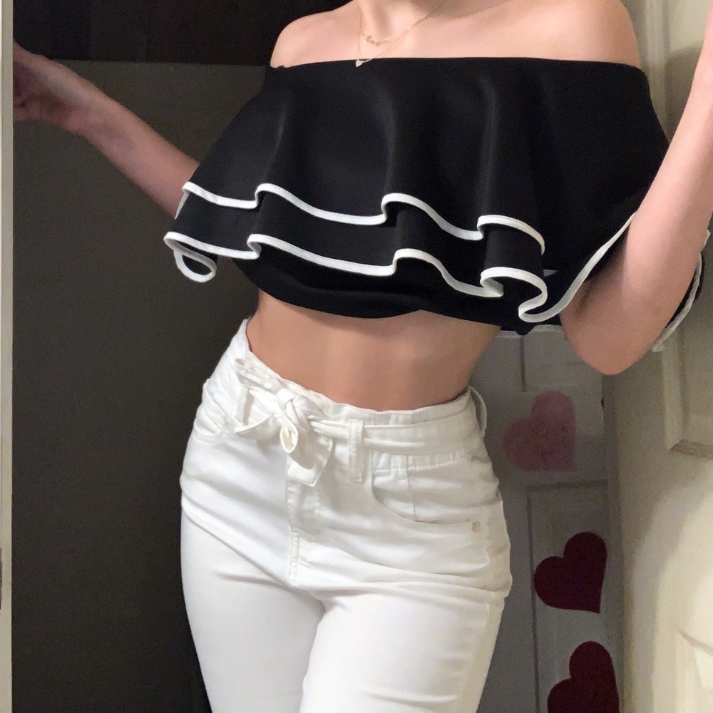 SOLD‼️Stretchy White Almost Famous Jeans w/ Belt‼️